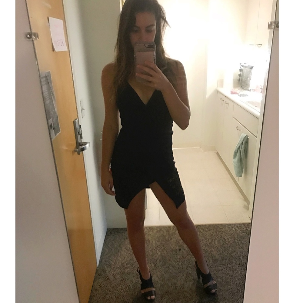 Lace Papaya Black Bodycon Dress (Small)